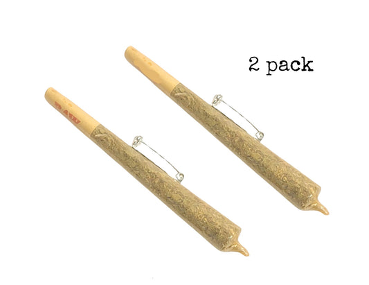 2-Pack Faux Doobie Pins – Realistic Fake Joint Hat & Lanyard Pins | Funny 420 Accessories | Cannabis-Inspired Gifts | Festival & Costume Decor